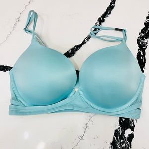 BRAND NEW Victorias Secret Push-up Bra